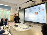 张家港市高三生物学科研讨会议在我校举行