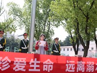 珍爱生命，预防溺水，让安全之舟护航青春——张家港高级中学举行“防溺水”主题升旗仪式