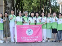 “从心出发 护航青春期”社会心理服务志愿项目走进张家港高级中学