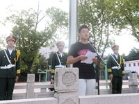 系好安全“双保险”，青春不做“冒险王”——张家港高级中学举行安全出行主题升旗仪式