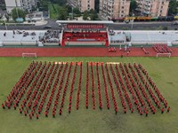 青春方阵展风采，五育并举谱新篇‌——第25届秋季田径运动会开幕