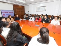 聚力新征程，再攀新高峰——张家港高级中学召开新学期青年教师工作会议